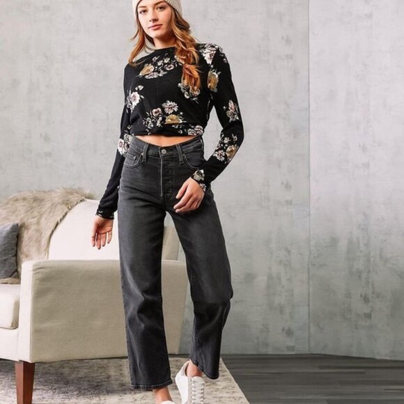 NEW Levi's Ribcage Straight Ankle Jeans - Picture 2 of 12